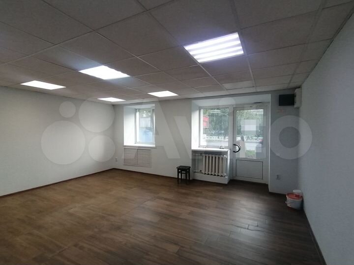 Торговая площадь, 64 м²