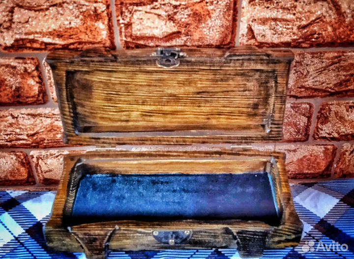 Шкатулка из дерева ручной работы