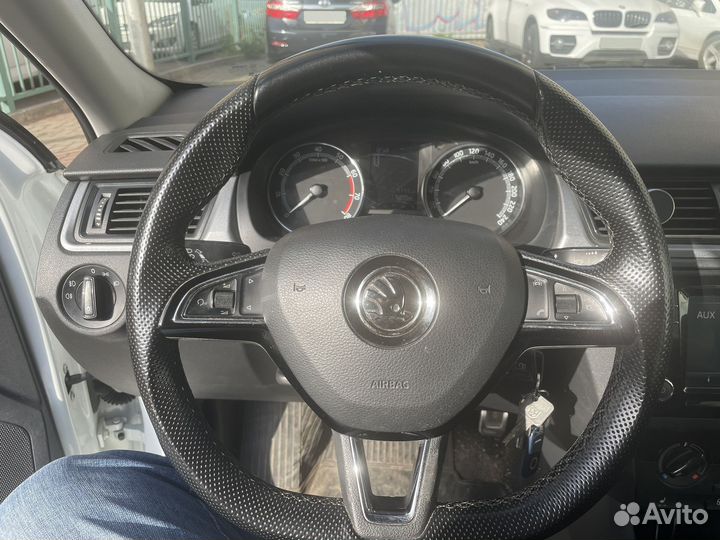 Skoda Rapid 1.6 AT, 2017, 177 000 км