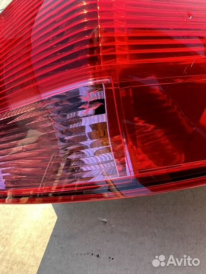 Фонарь задний правый Nissan Qashqai j10