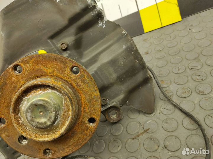 Кулак поворотный передний правый Bmw 320I E46