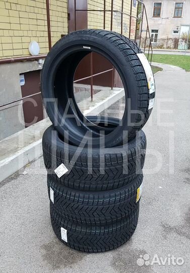 Pirelli Winter Sottozero 3 255/40 R20 101V