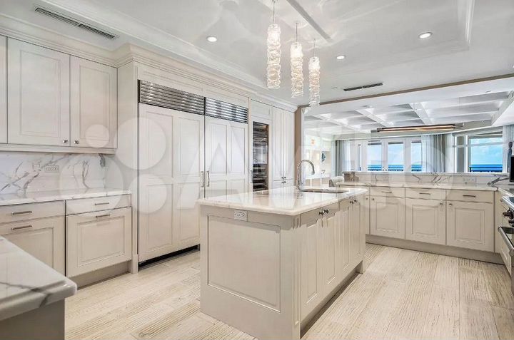 3-к. квартира, 84 м², 12/13 эт.