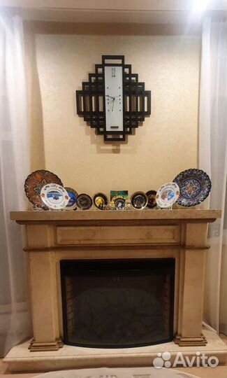 Камин из натурального мрамора