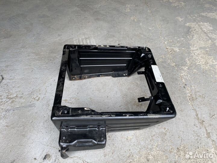 Сиденье водительское Т5