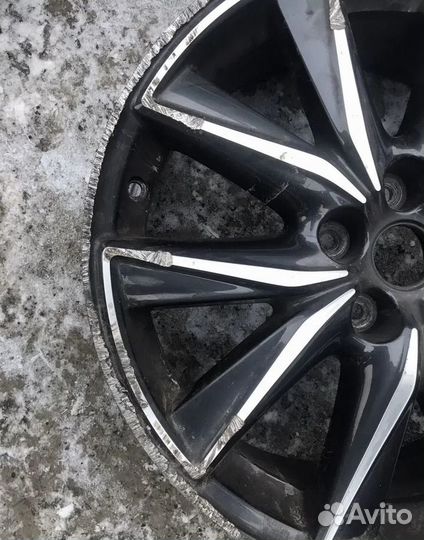 Диск литой R19 Mazda CX-5 с дефектом