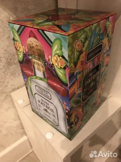 Жестяная коробка из под текилы