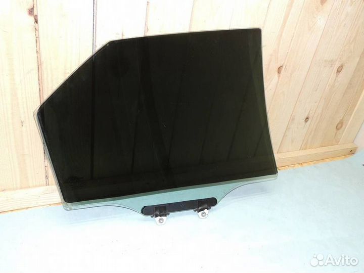 Стекло заднее левое Honda Civic 5D