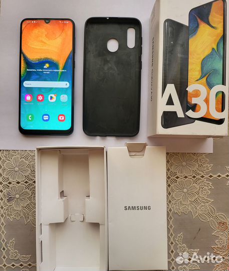 Samsung Galaxy A30, 3/32 ГБ