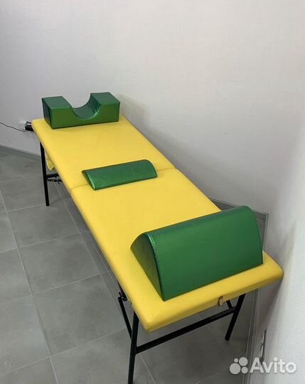 Массажный стол