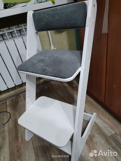 Детский растущий стул
