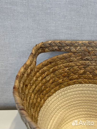 Корзинка плетеная с ручками для доставки