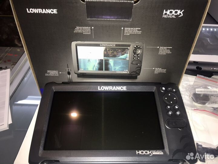 Эхолот Lowrance Hook Reveal 9 TripleShot ROW,новый