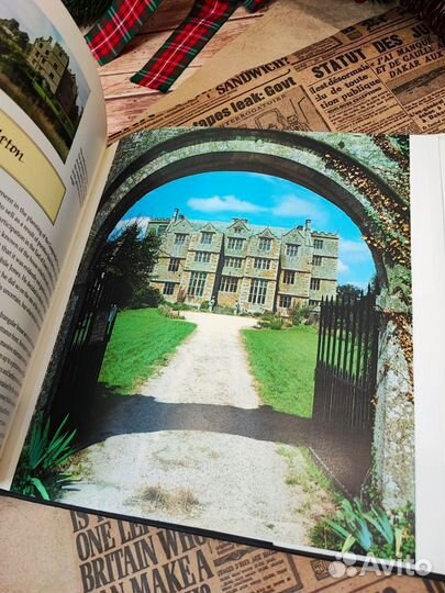 Книга Ancient English Houses