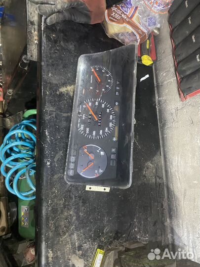 Панель приборов вольво 440