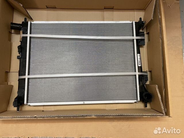 Радиатор hyundai solaris / KIA RIO III 1.4/1.6