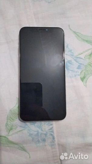 iPhone X, 64 ГБ
