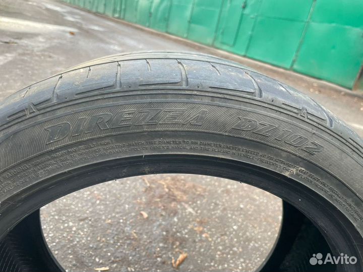Dunlop Direzza DZ102 235/45 R17 94W