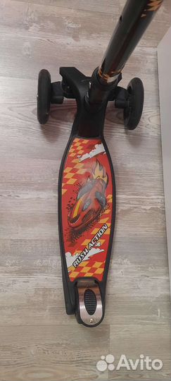 Самокат детский со светящимися колесами