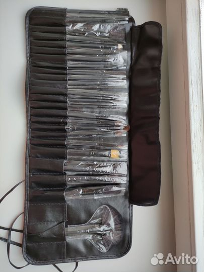 Новый Набор кистей для макияжа 24 предмета