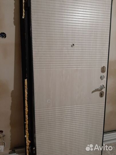 Дверь входная металлическая