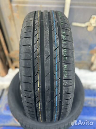 Tracmax X-Privilo TX3 235/55 R18