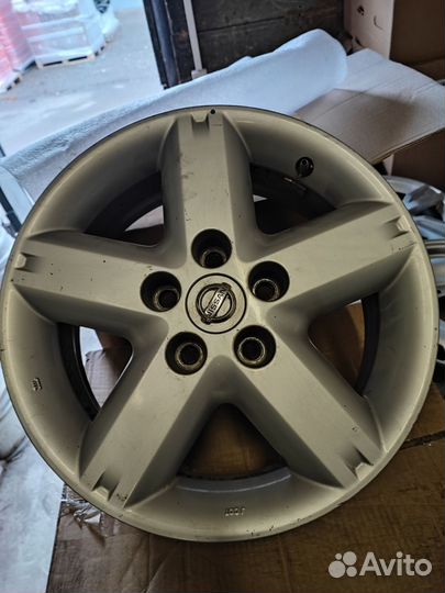 Диски бу 16 Nissan Литые R16 J6.5 5x114.3 SLP 4шт