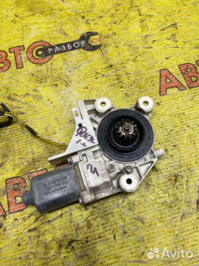 Мотор стеклоподъемника передний левый Ford Focus 2