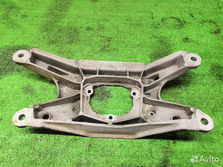 Кронштейн опоры кпп Audi A5 /S5 Coupe/Sportback 2