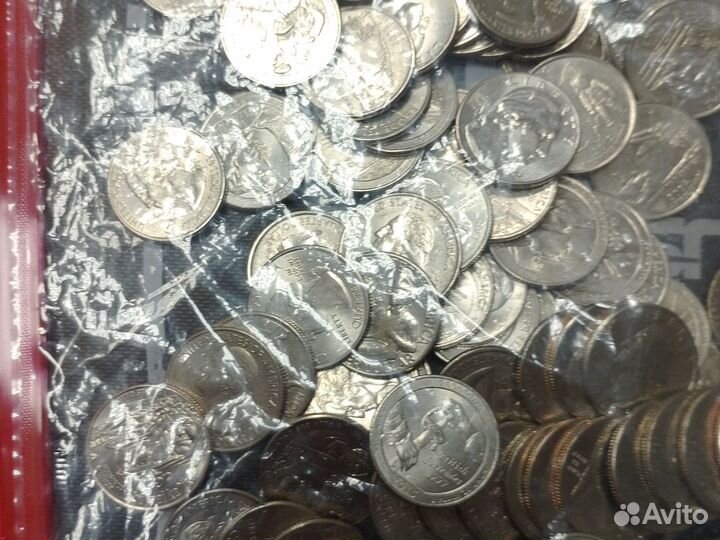 Монеты США юбилейные 25 центов квотеры 130 штук