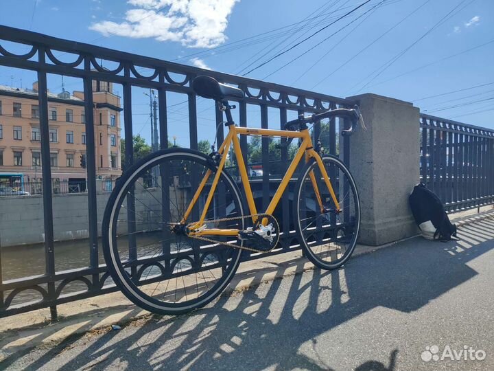 Шоссейный велосипед фикс