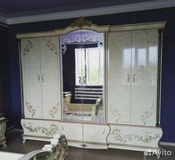 Спальный гарнитур бу