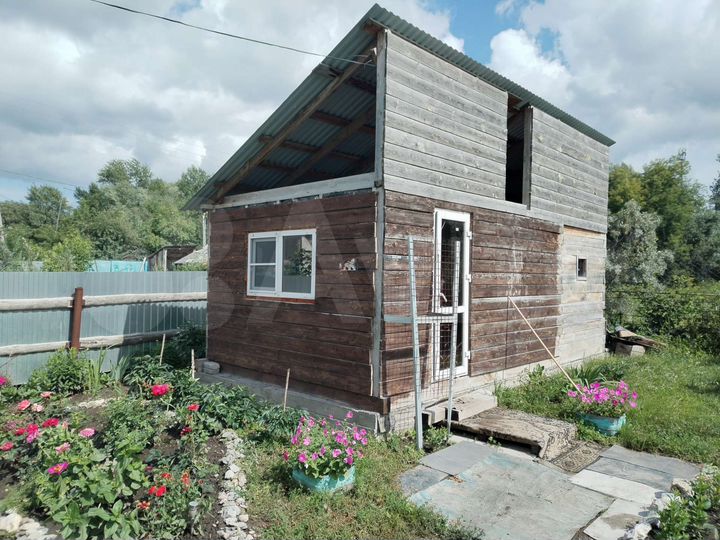 Дом 65 м² на участке 7,67 га