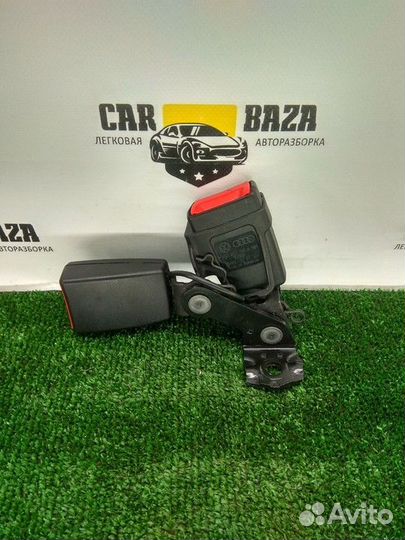 Замок ремня безопасности Audi Q3