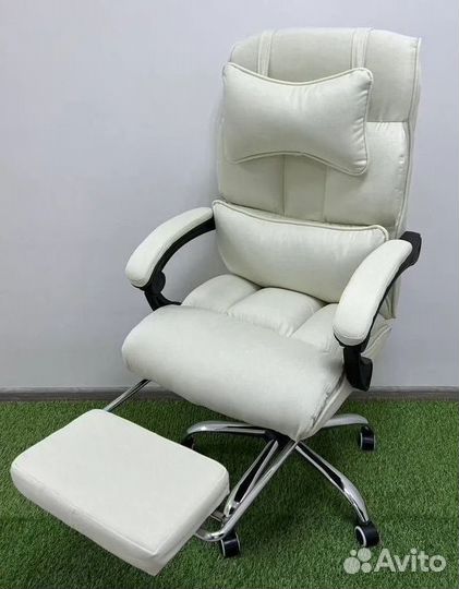 Компьютерное офисное кресло с массажем (новые)
