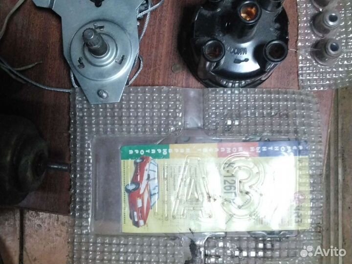 Ненужные запчасти, наушники, радиодетали