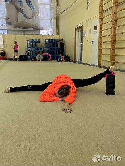 Тренер по художественной гимнастике