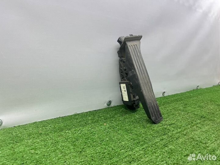 Педаль газа Volkswagen1k1721503