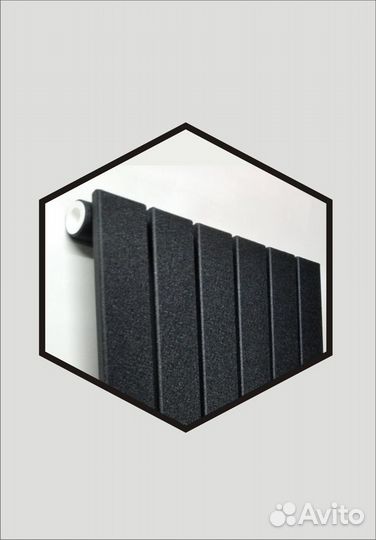 Чёрный. Вертикальный трубчатый радиатор. Высокий