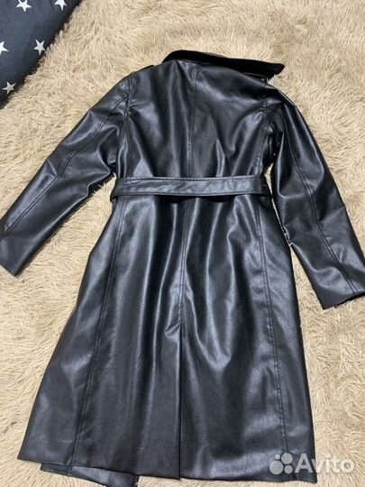 Кожаный плащ