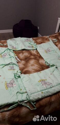 Бортики в кроватку (мало б/у)