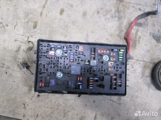 Блок предохранителей Chevrolet Cruze 2009-2013 132