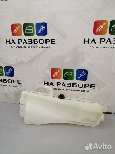 Бачок омывателя Mitsubishi Pajero 2 поколение 4M40