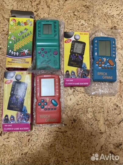 Тетрисы Brick Game и игрушки из 90ых
