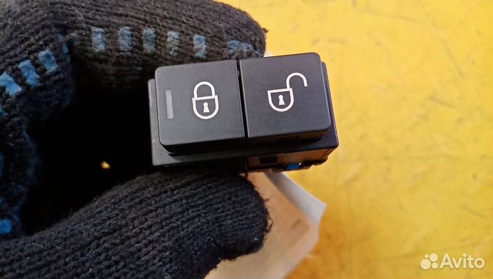 Кнопка многофункциональная Range Rover Velar