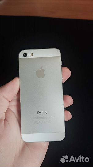 Телефон iPhone 5s 16Гб