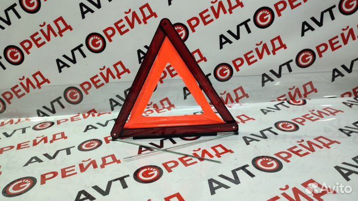 Знак аварийной остановки Volkswagen Touareg 7LA