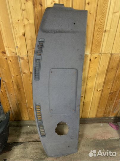 Задняя, акустическая полка Nissan Pulsar N15