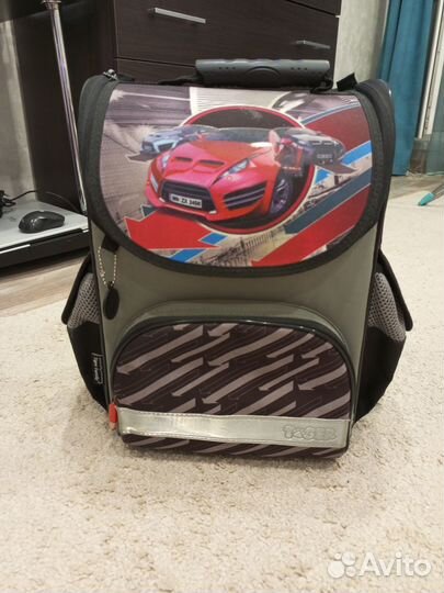 Рюкзак школьный