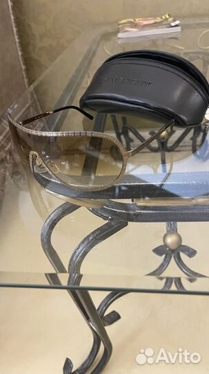 Солнцезащитные очки женские брендовые